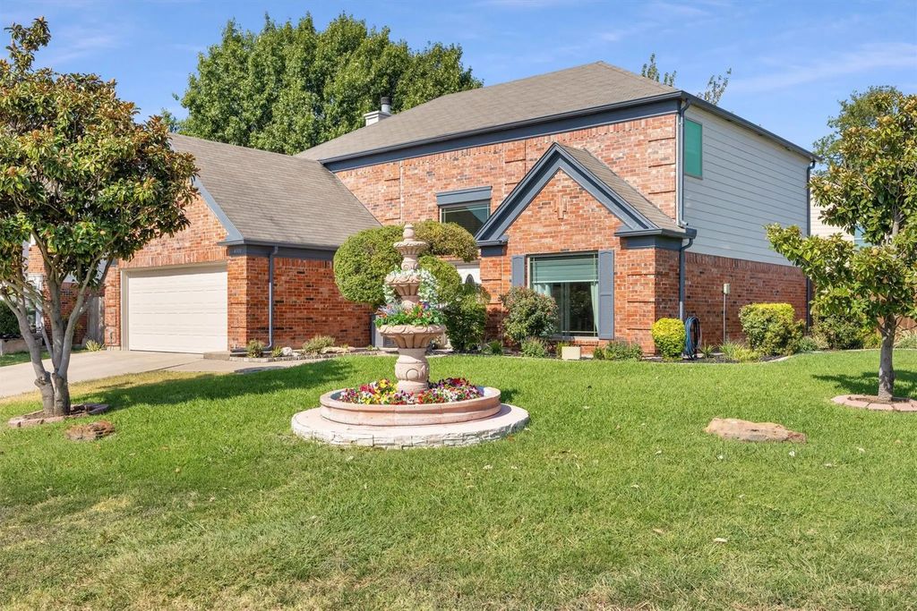 4900 Hibiscus Drive, Arlington