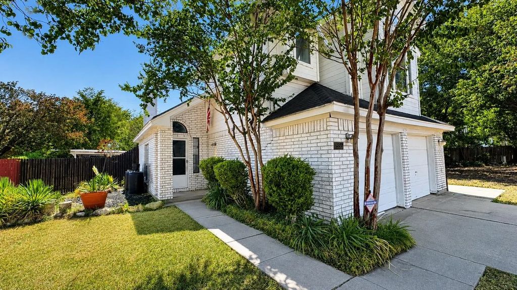 2355 Woodvine Court, Grand Prairie