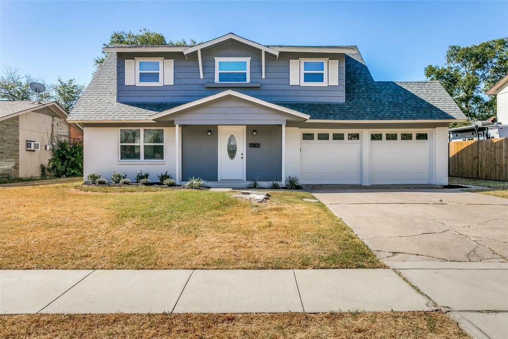 725 Hawthorne Lane, Grand Prairie