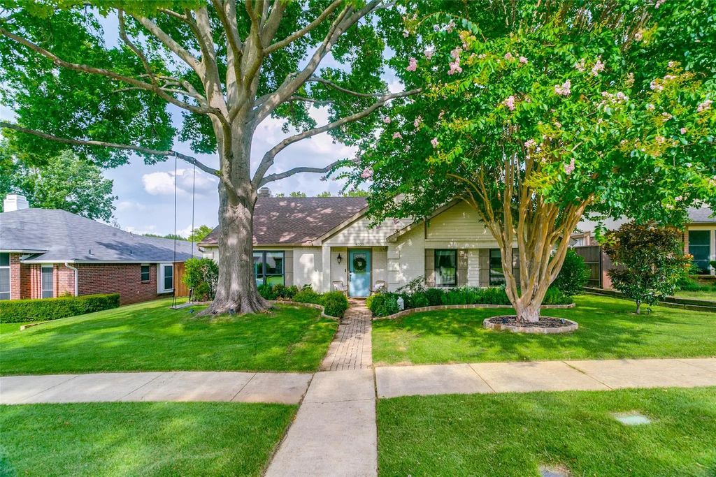 4320 Hillshire Court, Flower Mound