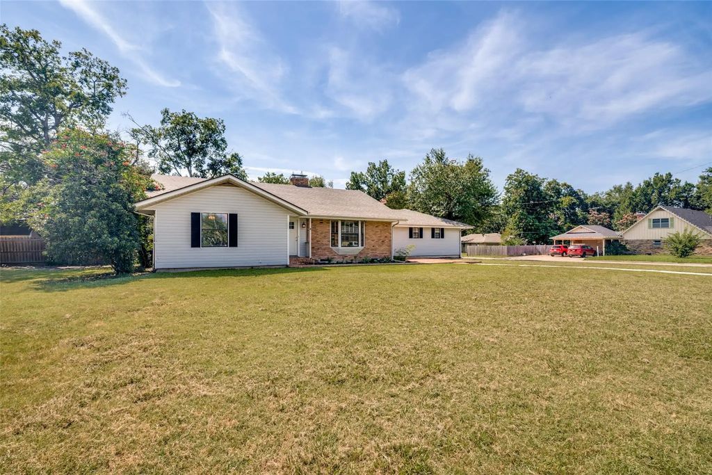 5405 Kayway Drive, Greenville