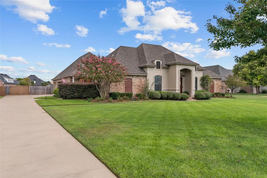 412 Kingston Plantation Boulevard, Benton