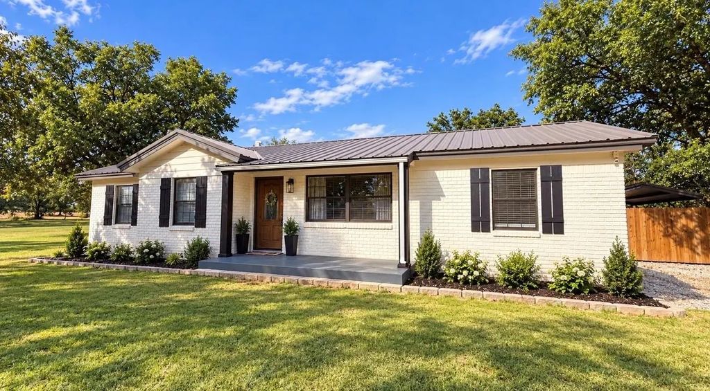 1100 County Road 1300, Bridgeport