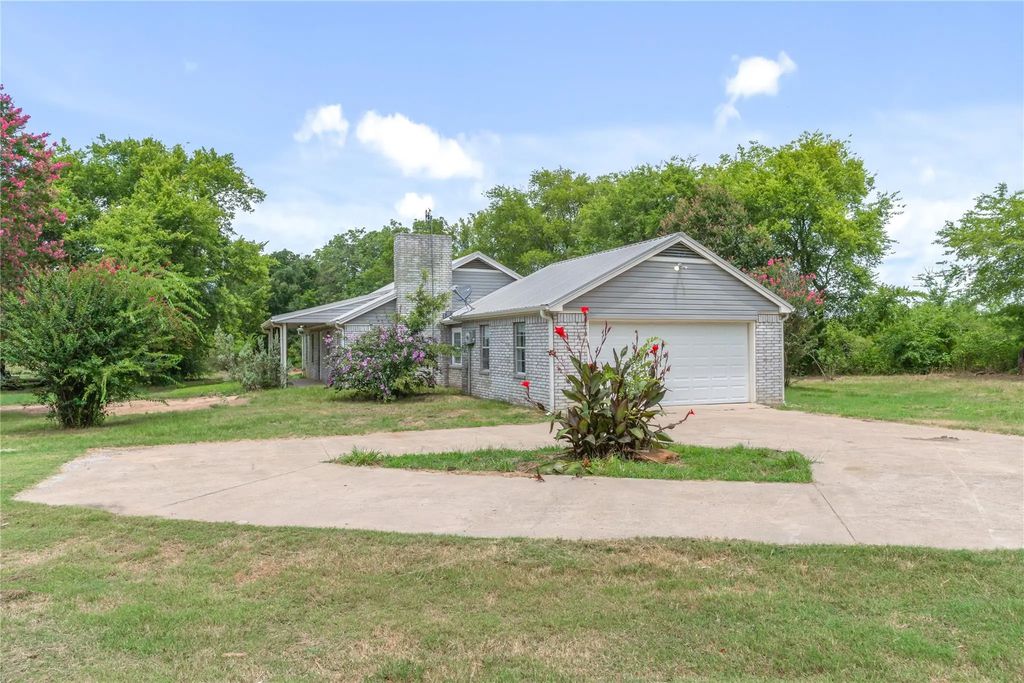 257 Private Rd 7219, Wills Point