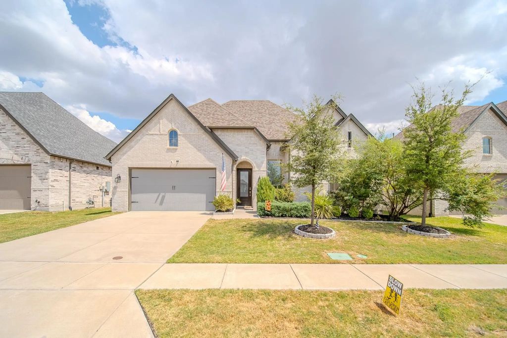 2112 Stilton Cove, Forney