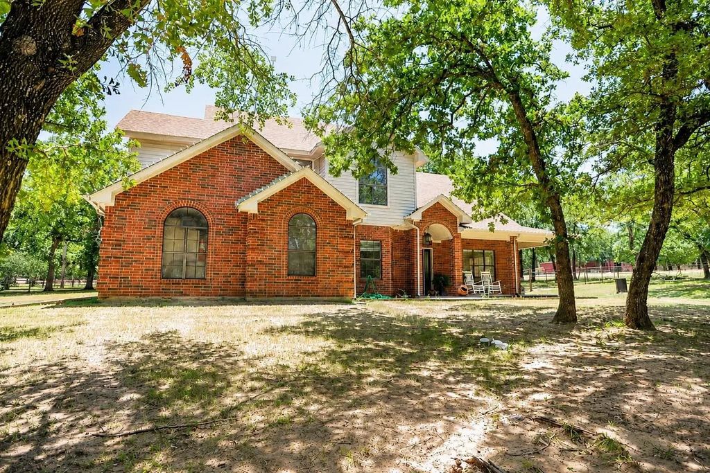 696 Indian Trail, Decatur