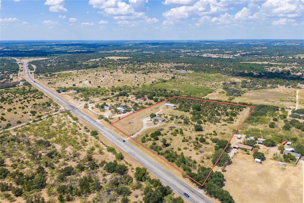 8351 Highway 84-183 E, Zephyr