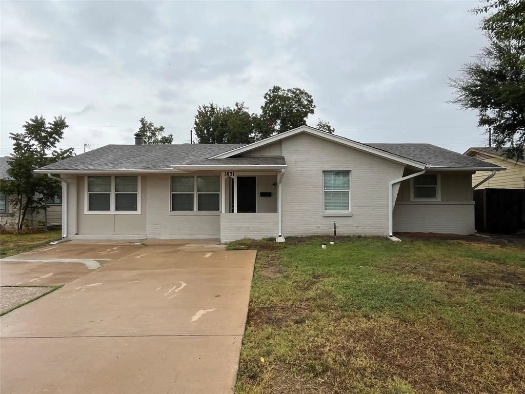 1831 Moonbeam Lane, Carrollton