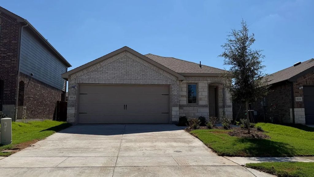5814 Blue Sky Drive, Crandall