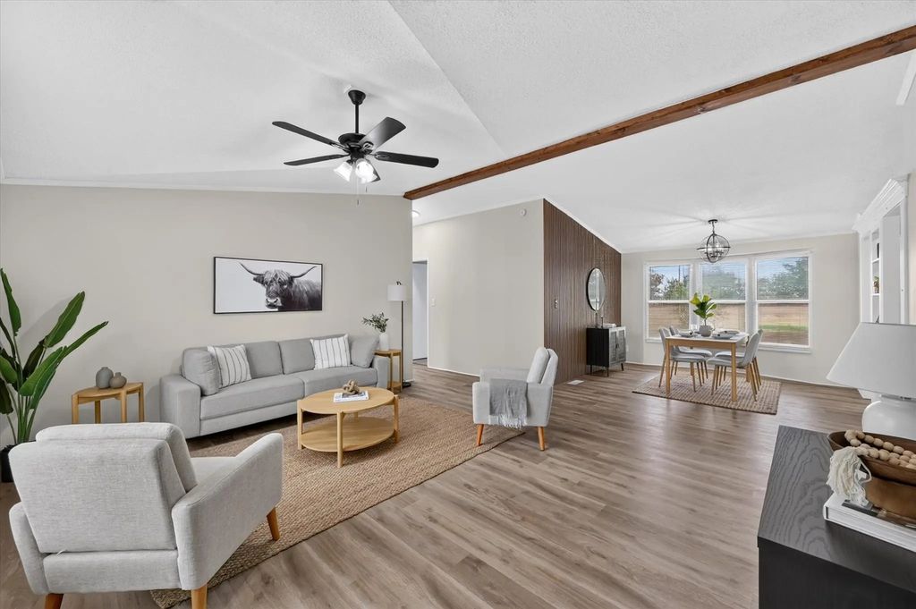 953 Big Sky Drive, Waxahachie