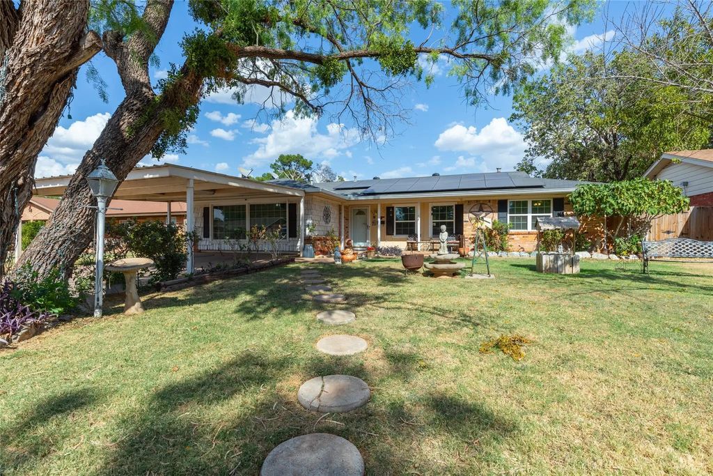 2001 Minter Lane, Abilene