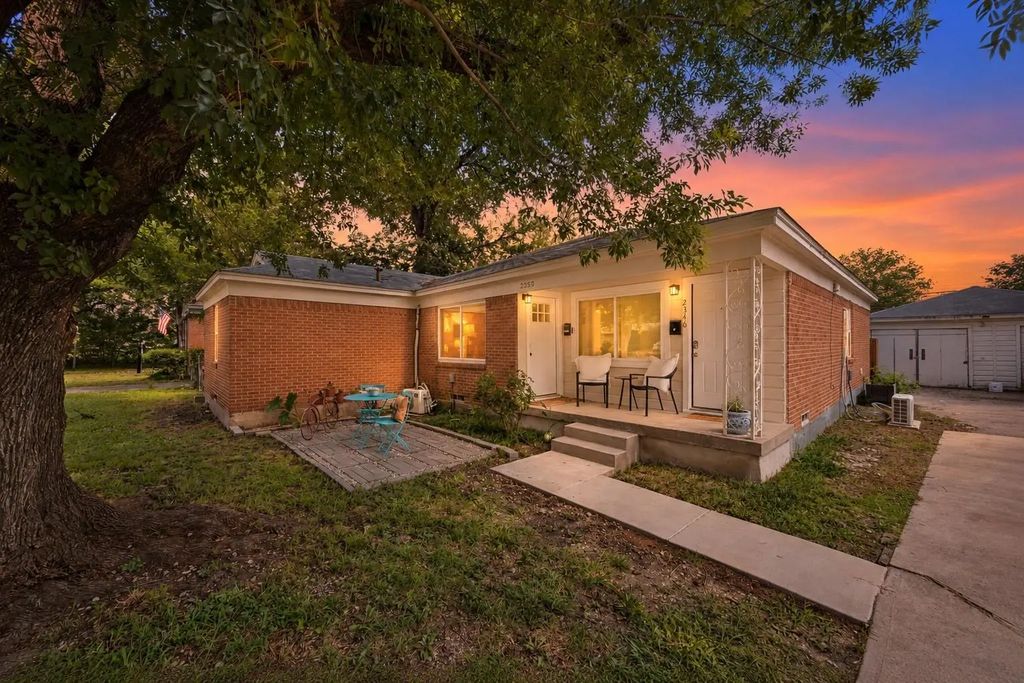 2350 Dunloe Drive, Dallas