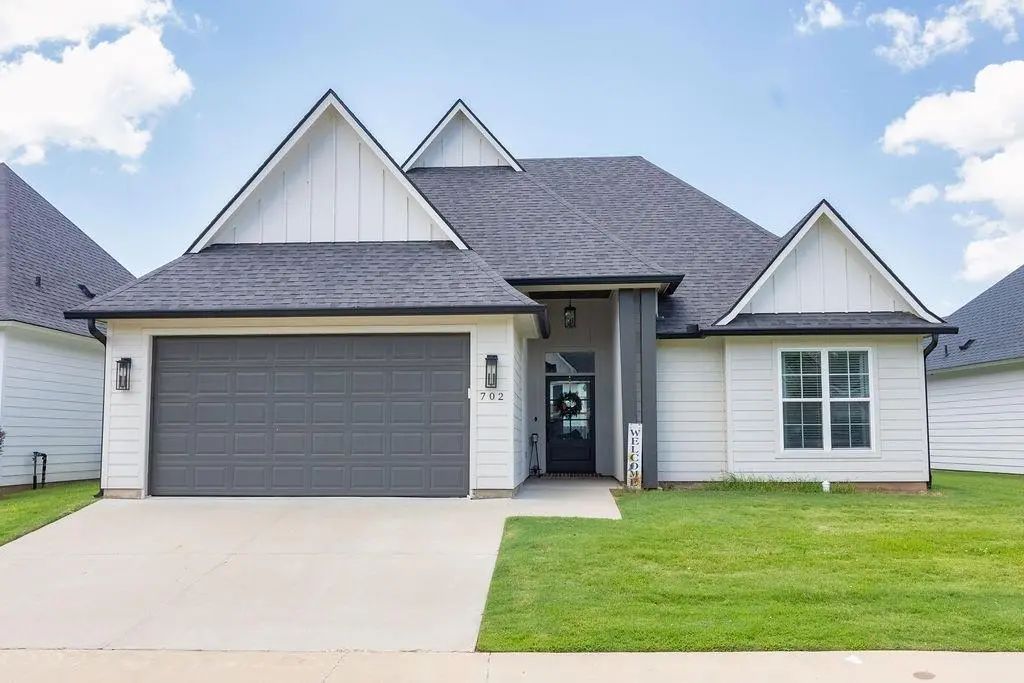 702 Perfect Place, Bossier City
