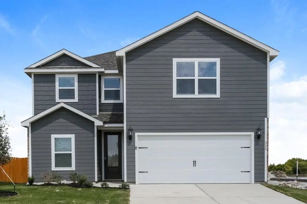 228 Live Oak Lane, Hutchins