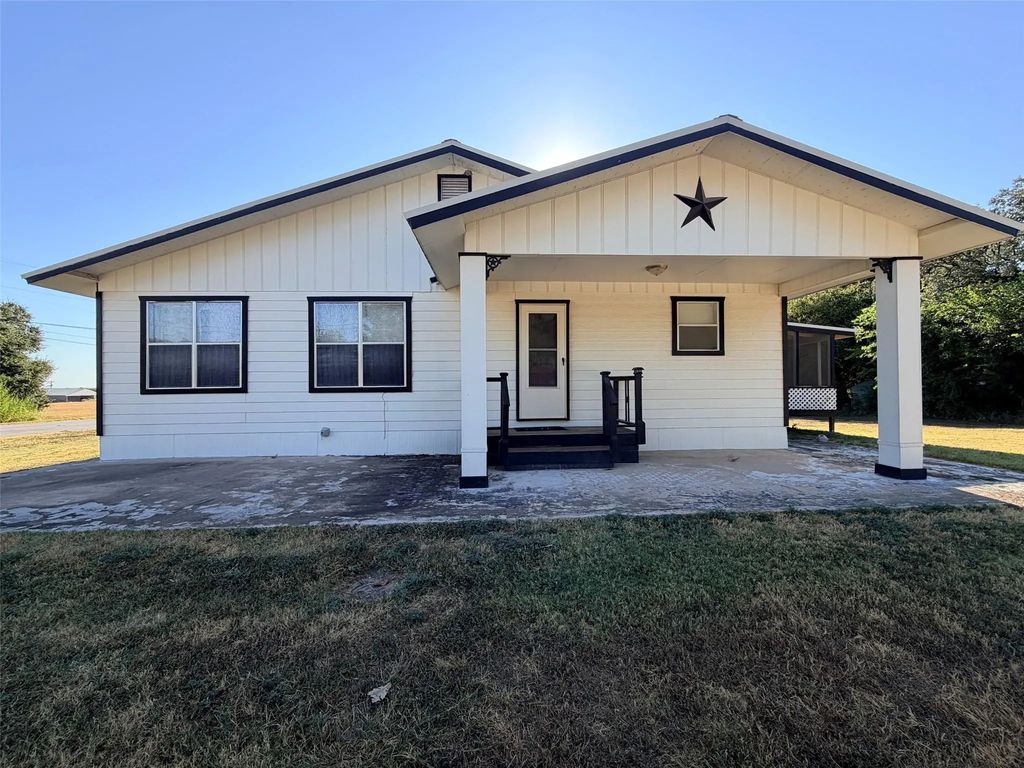 1410 Marie Street, Comanche