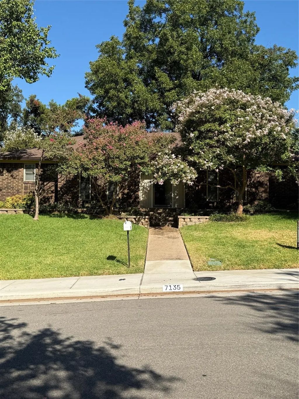 7135 Cosgrove Drive, Dallas