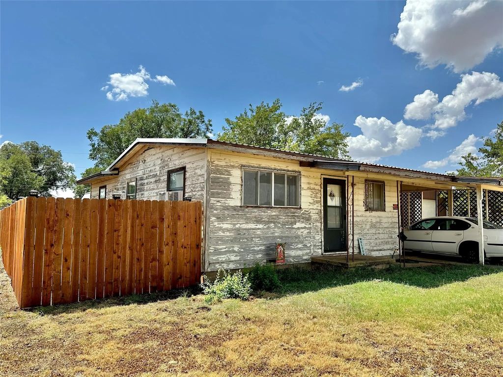 1133 W Parsonage Street, Winters