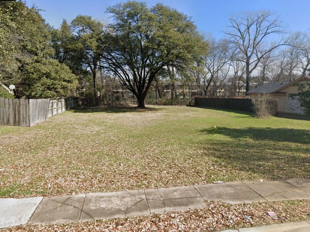 11624 Drummond Drive, Dallas