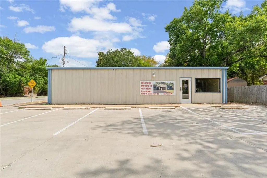 2601 W 2nd Avenue, Corsicana