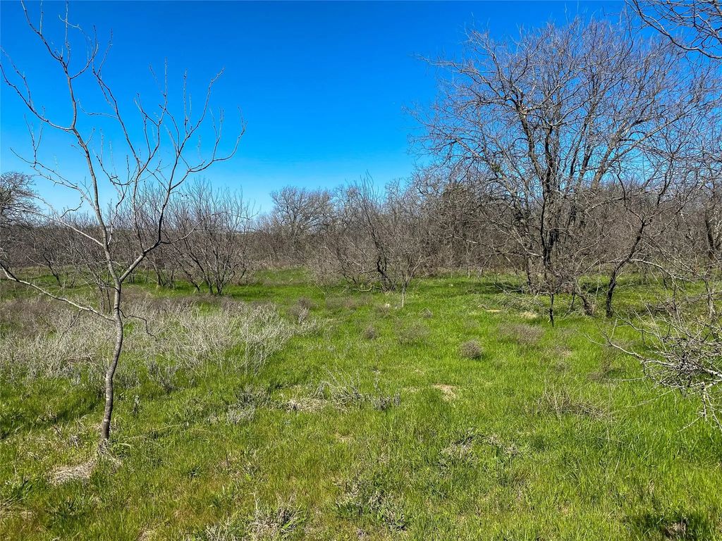 1700 Don Lee Road, Joshua