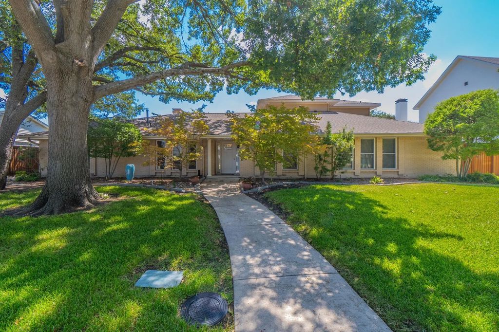 7616 Woodstone Lane, Dallas