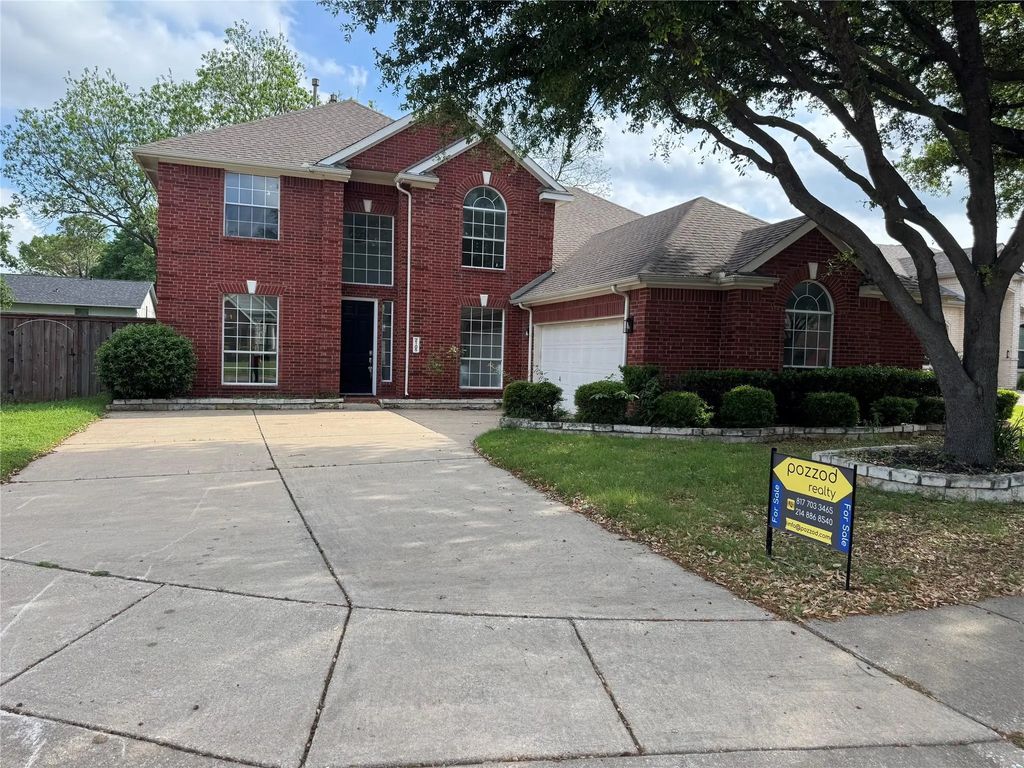 2105 Woodview Drive, Flower Mound