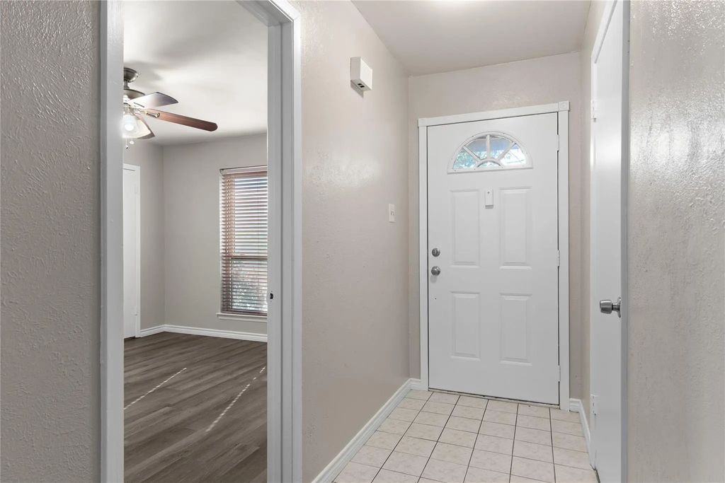 2200 Etain Road, Irving