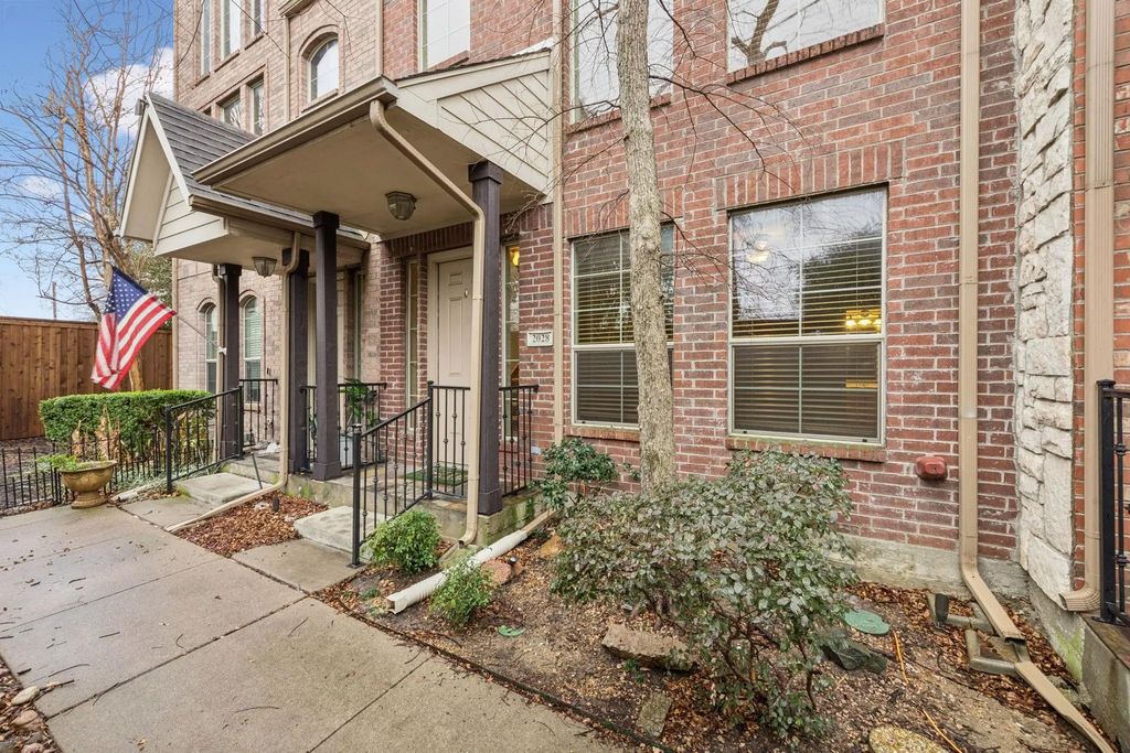 2028 N Haskell Avenue, Dallas