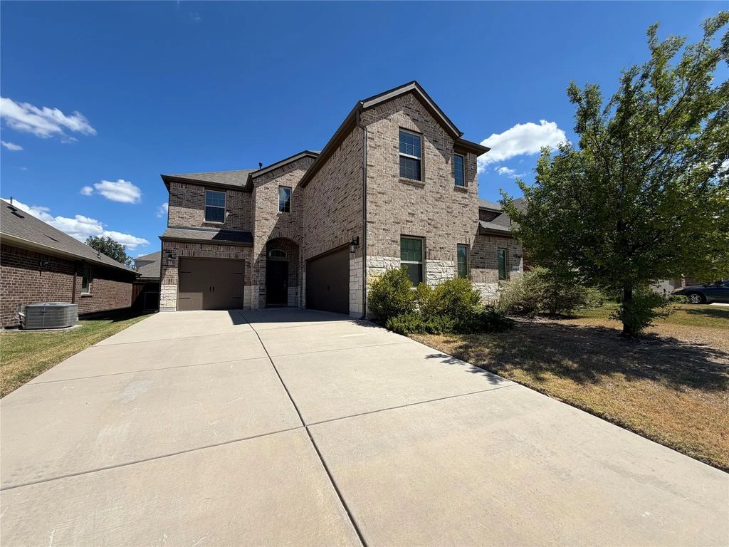 2929 Log Cabin Drive, Celina