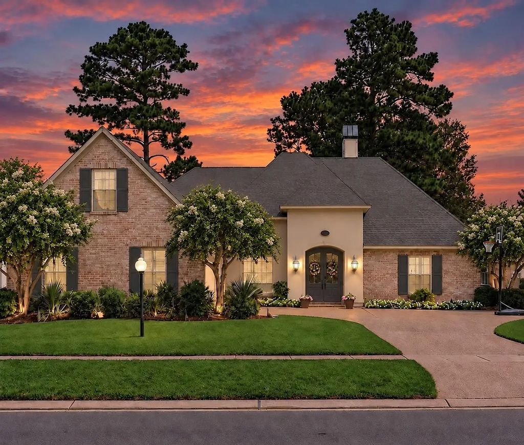 378 Saint Charles Boulevard, Shreveport