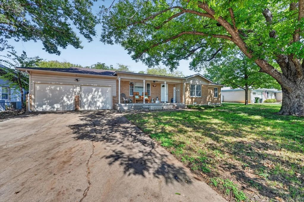 15 Page Street, Hurst