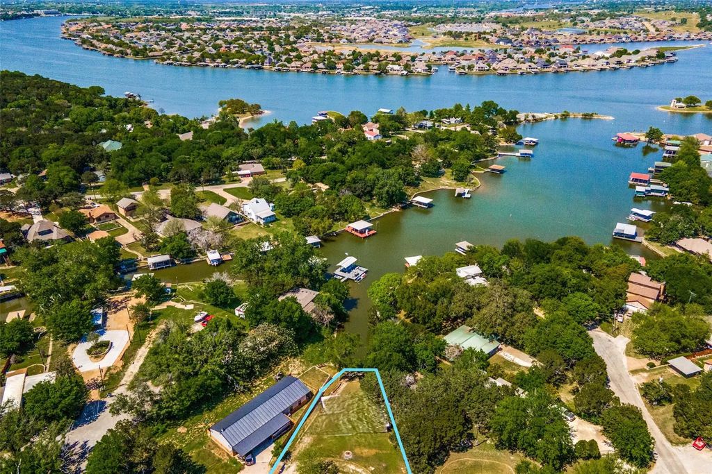 1306 Keechi Trail, Granbury