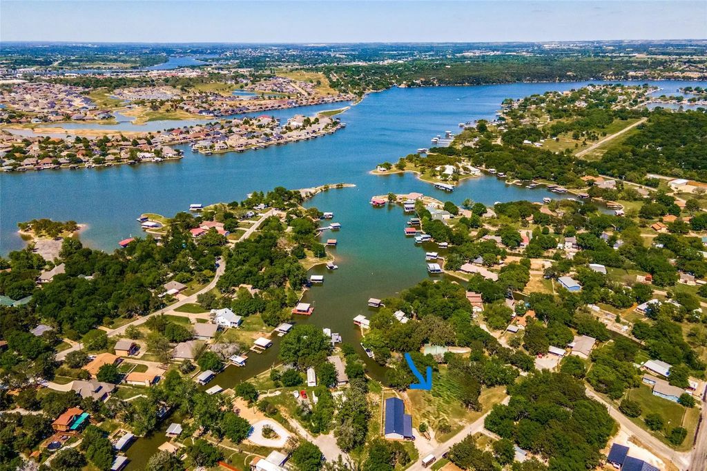 1306 Keechi Trail, Granbury