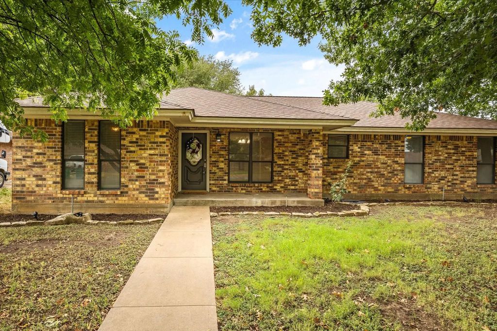 1812 N Cypress Avenue, Stephenville