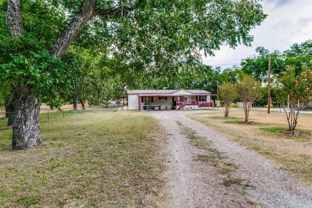 6013 Idaho Trail, Granbury