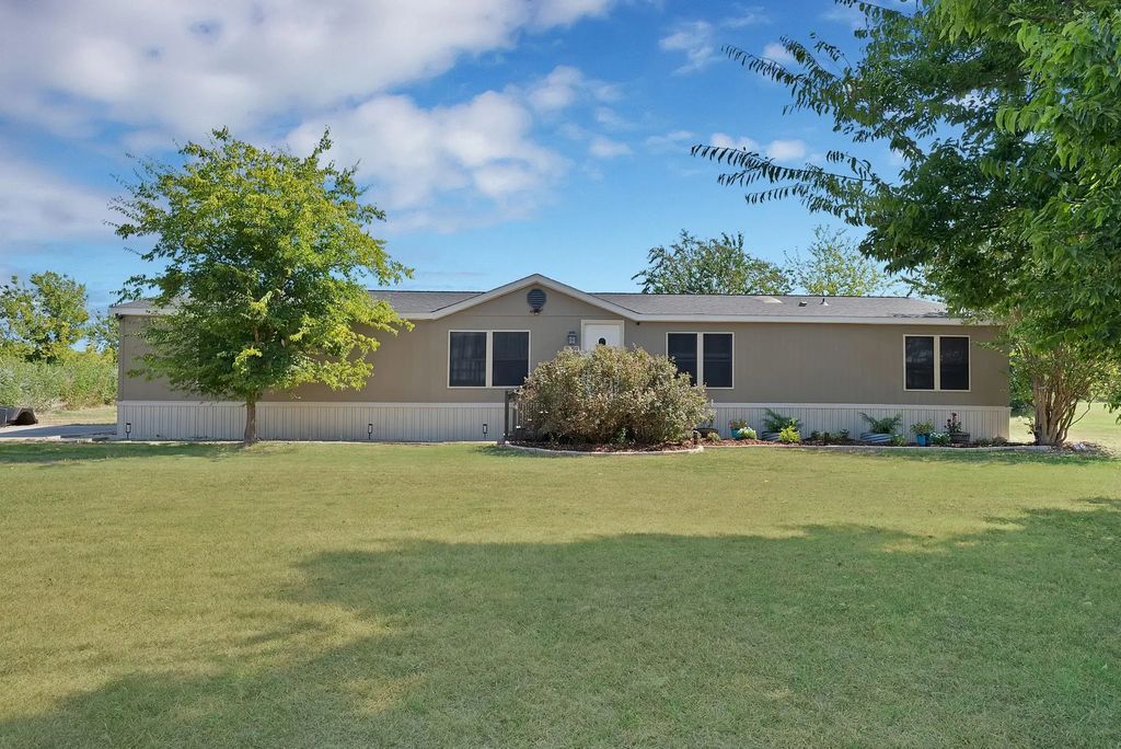 9159 County Road 2584, Royse City