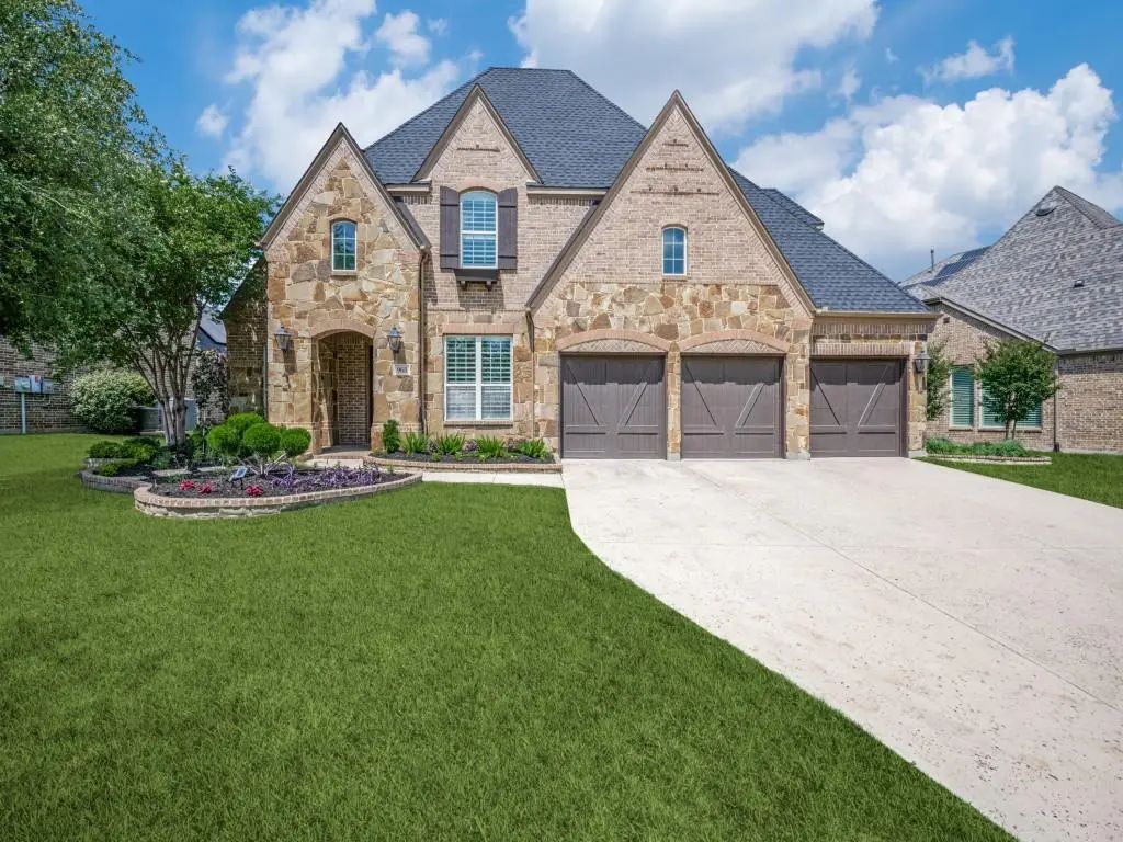 968 Highpoint Way, Roanoke