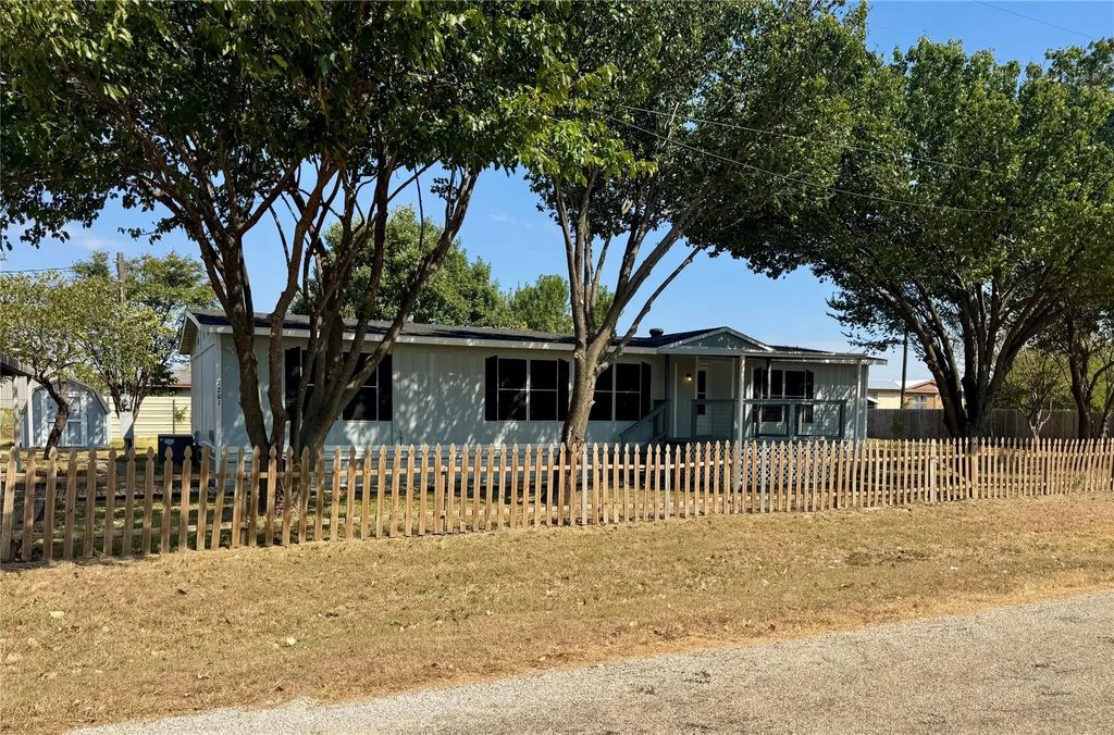 7201 Pica Drive, Alvarado