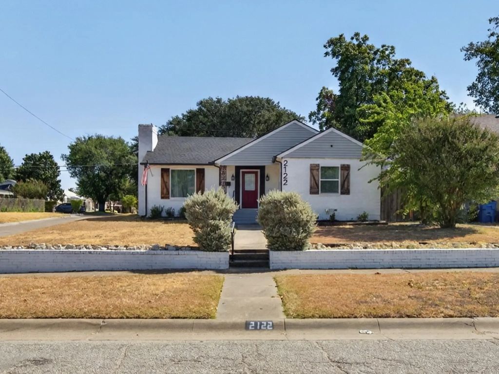 2122 Berwick Avenue, Dallas