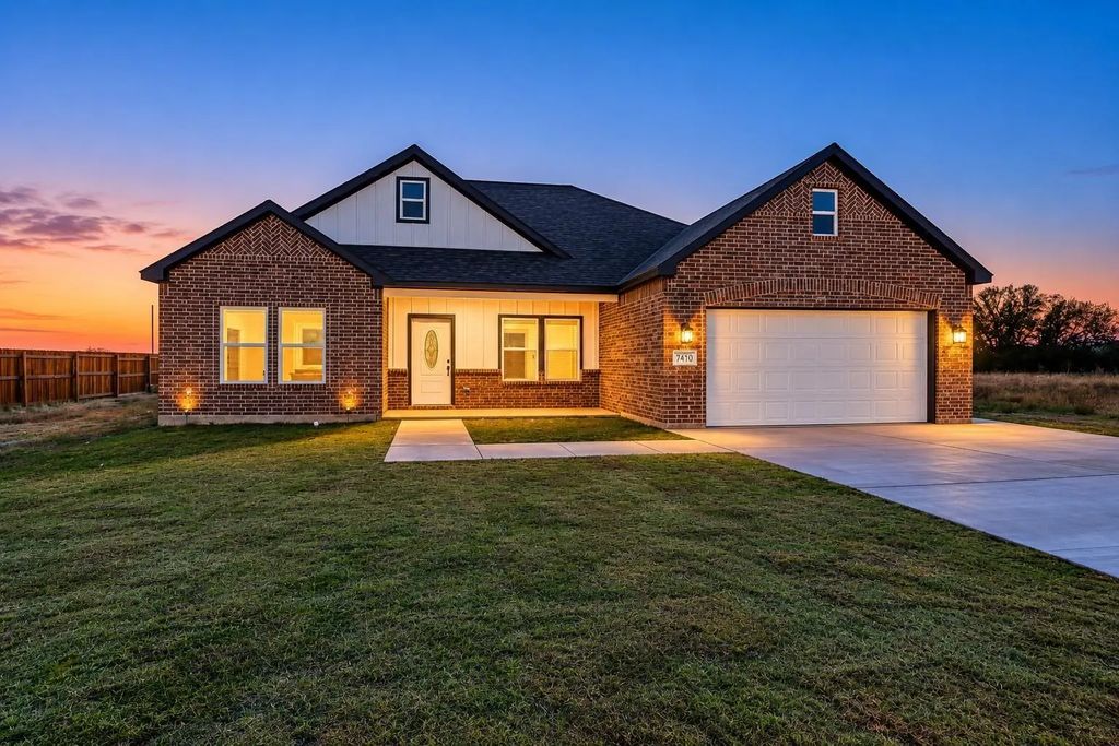 740 Section House Road, Alma