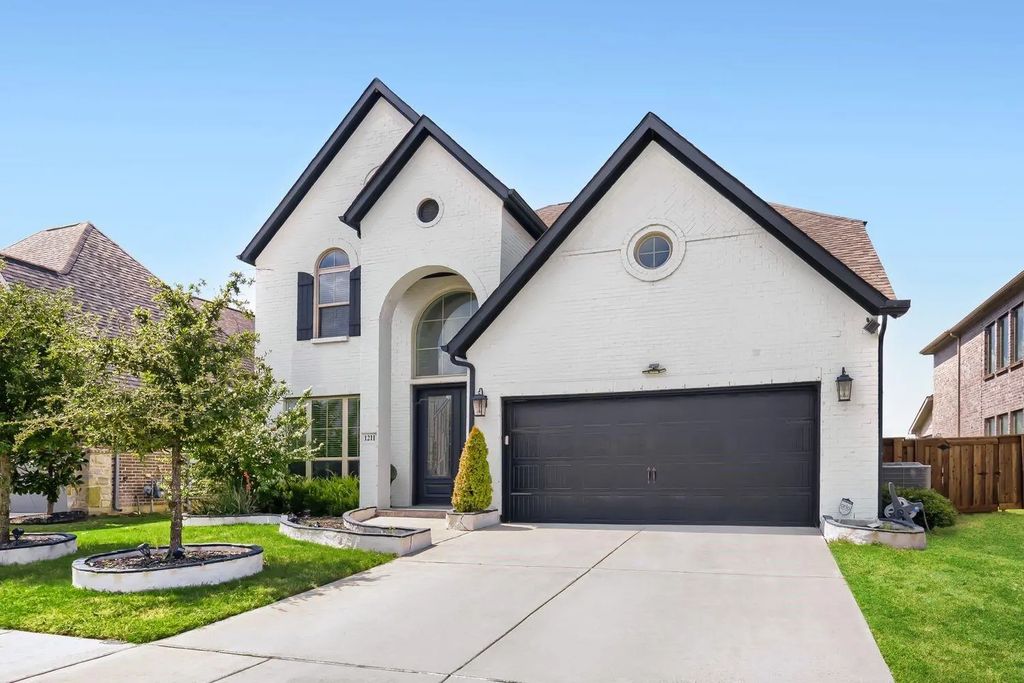 1211 Rushcroft Way, Forney