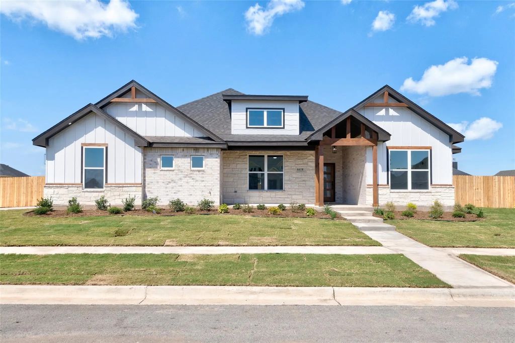168 Sendero Verde Drive, Abilene