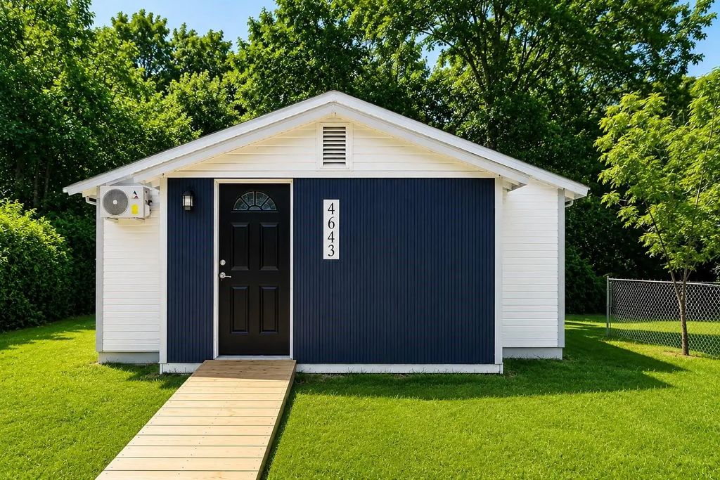 4643 Luzon Street, Dallas