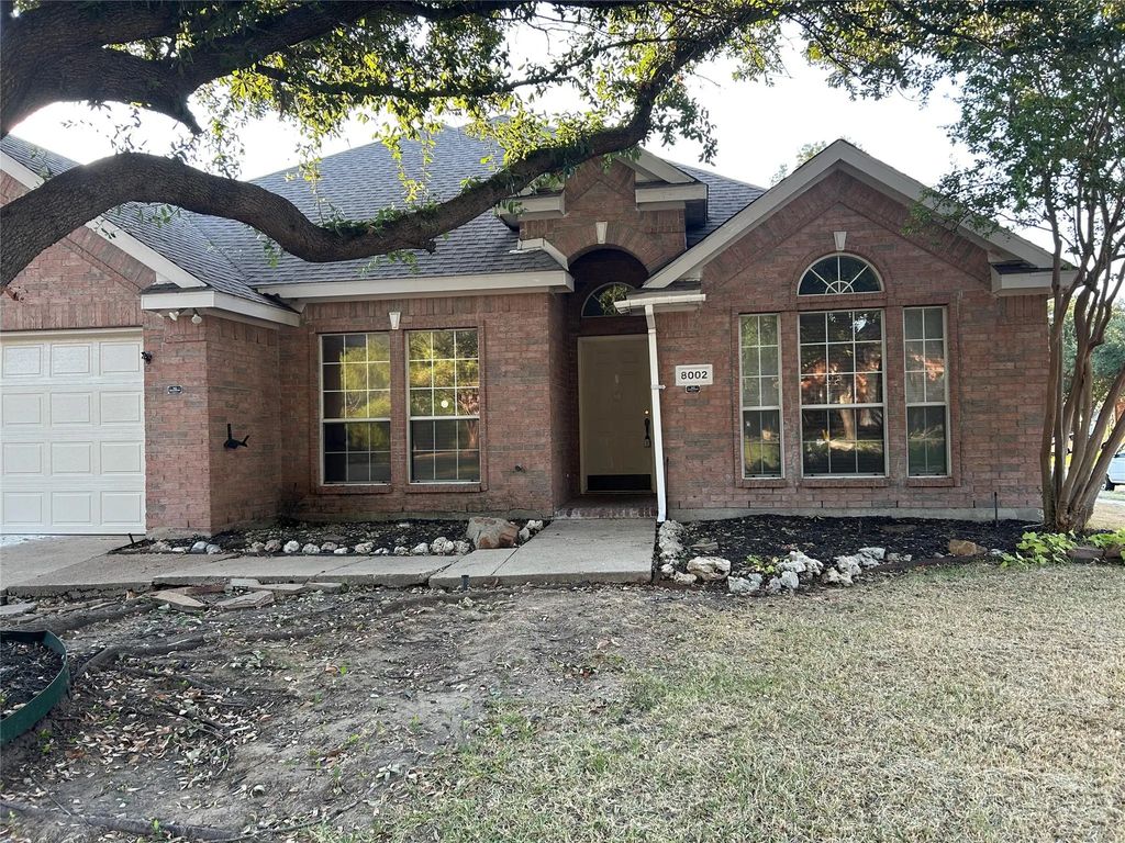 8002 Killarney Lane, Rowlett