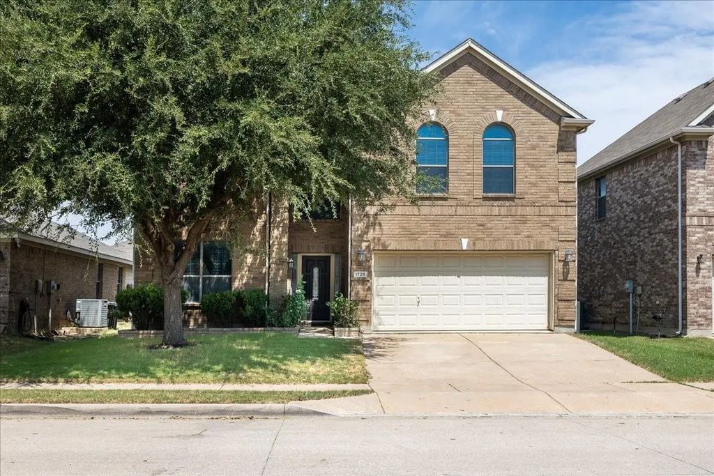 1725 Birds Eye Road, Fort Worth