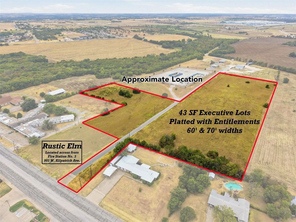 1106 W Kilpatrick Avenue C, Cleburne