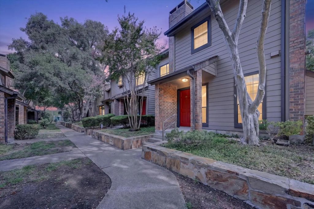 9910 Royal Lane 508, Dallas