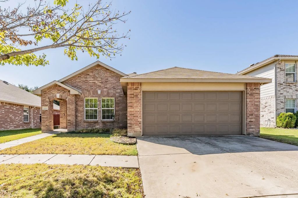 4512 Hounds Tail Lane, Fort Worth