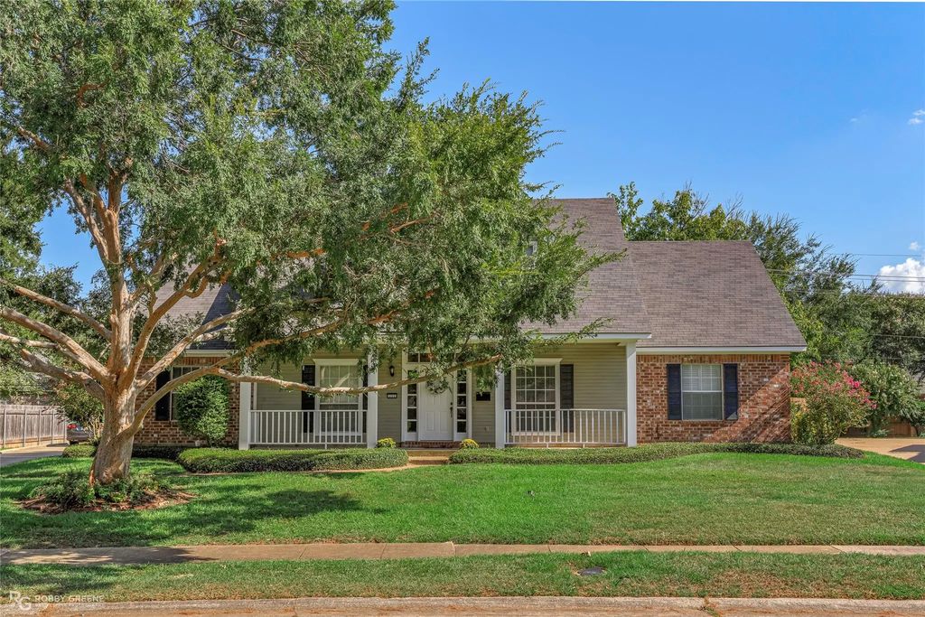 253 Clearwood, Shreveport