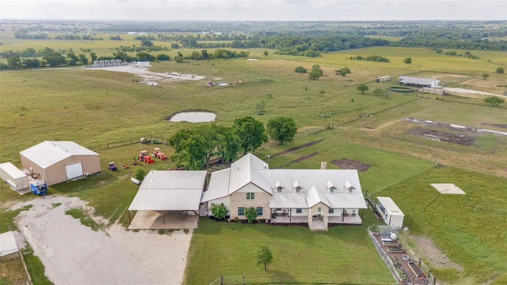 5855 Western Star Drive, Justin